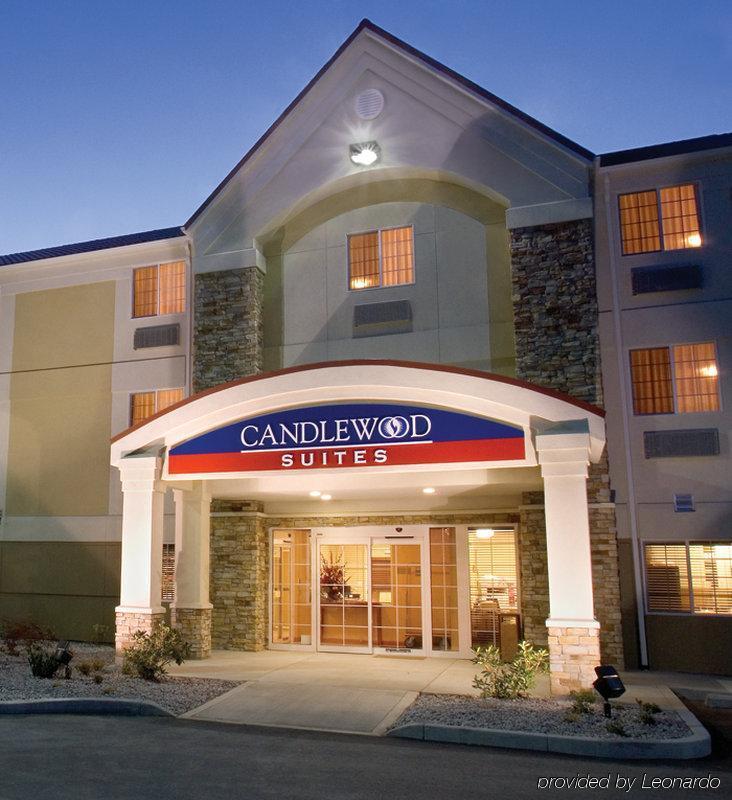 Candlewood Suites Fayetteville By Ihg Exterior photo