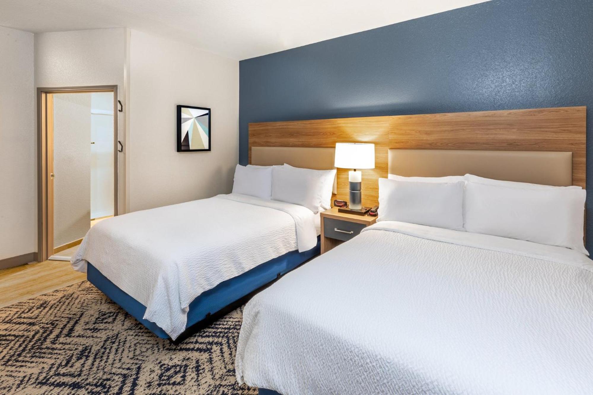 Candlewood Suites Fayetteville By Ihg Exterior photo