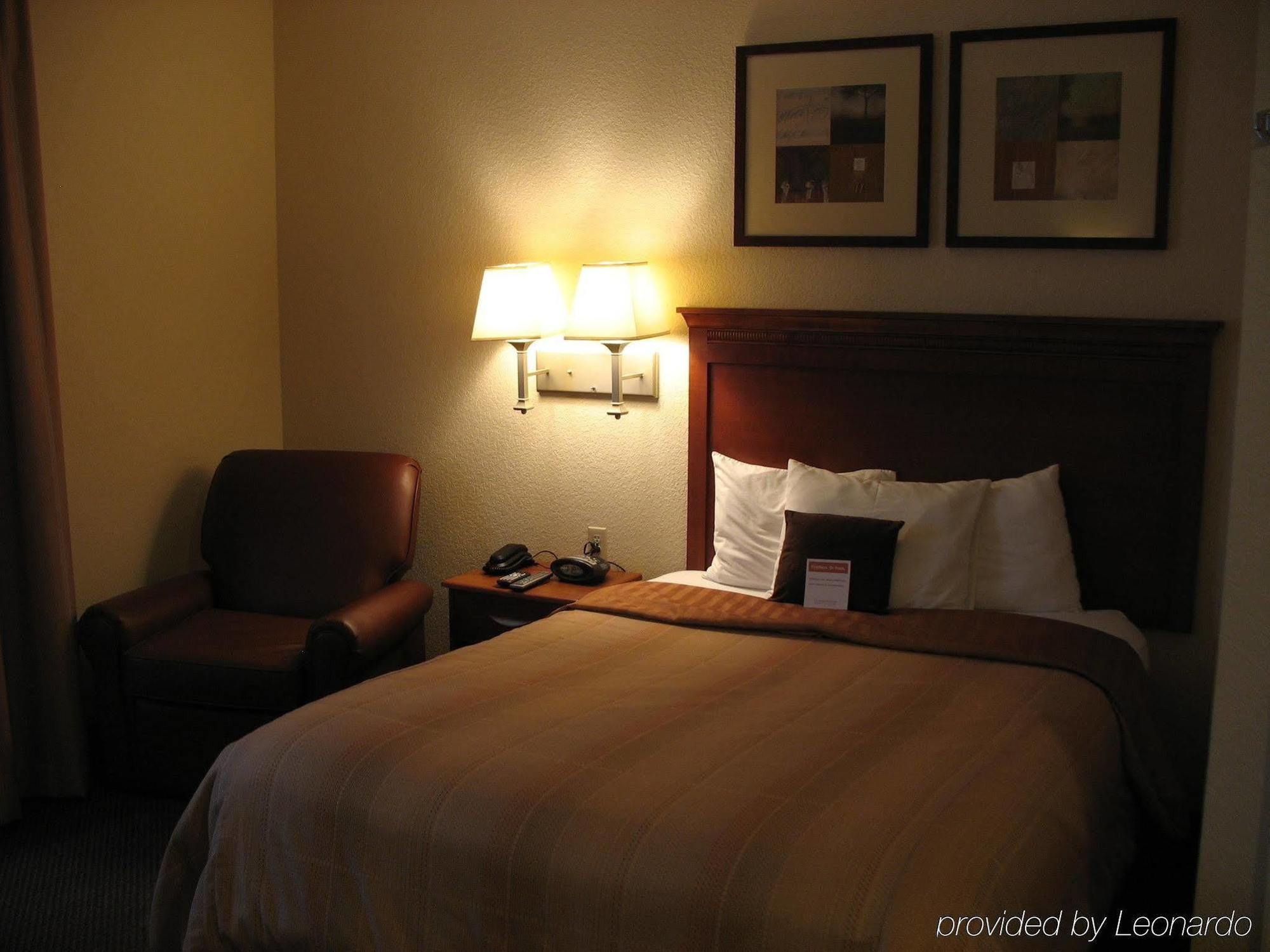 Candlewood Suites Fayetteville By Ihg Exterior photo